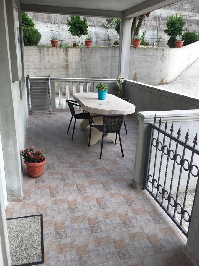 Apartment Elena Tivat Extérieur photo